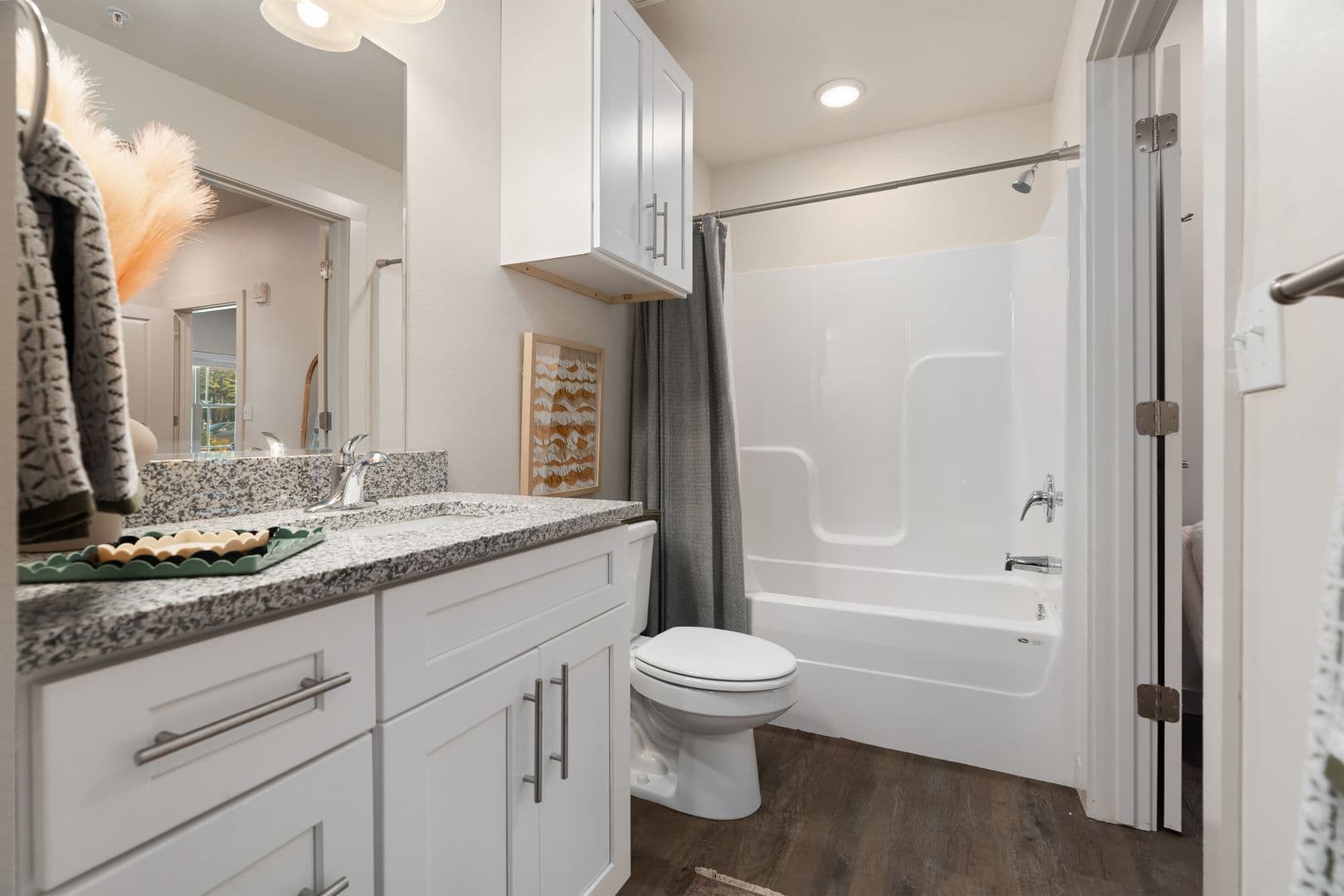 Barling Apartment: 1800 Frontier Rd