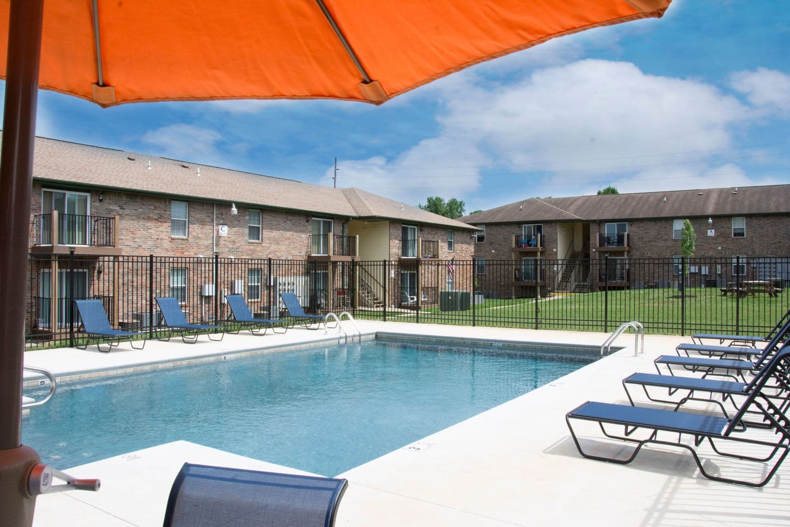 Springfield Apartment: 2655 W Farm Rd 164