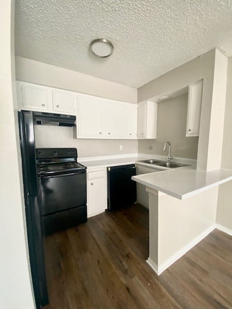 Oklahoma City Apartment: 6300 N Meridian Ave
