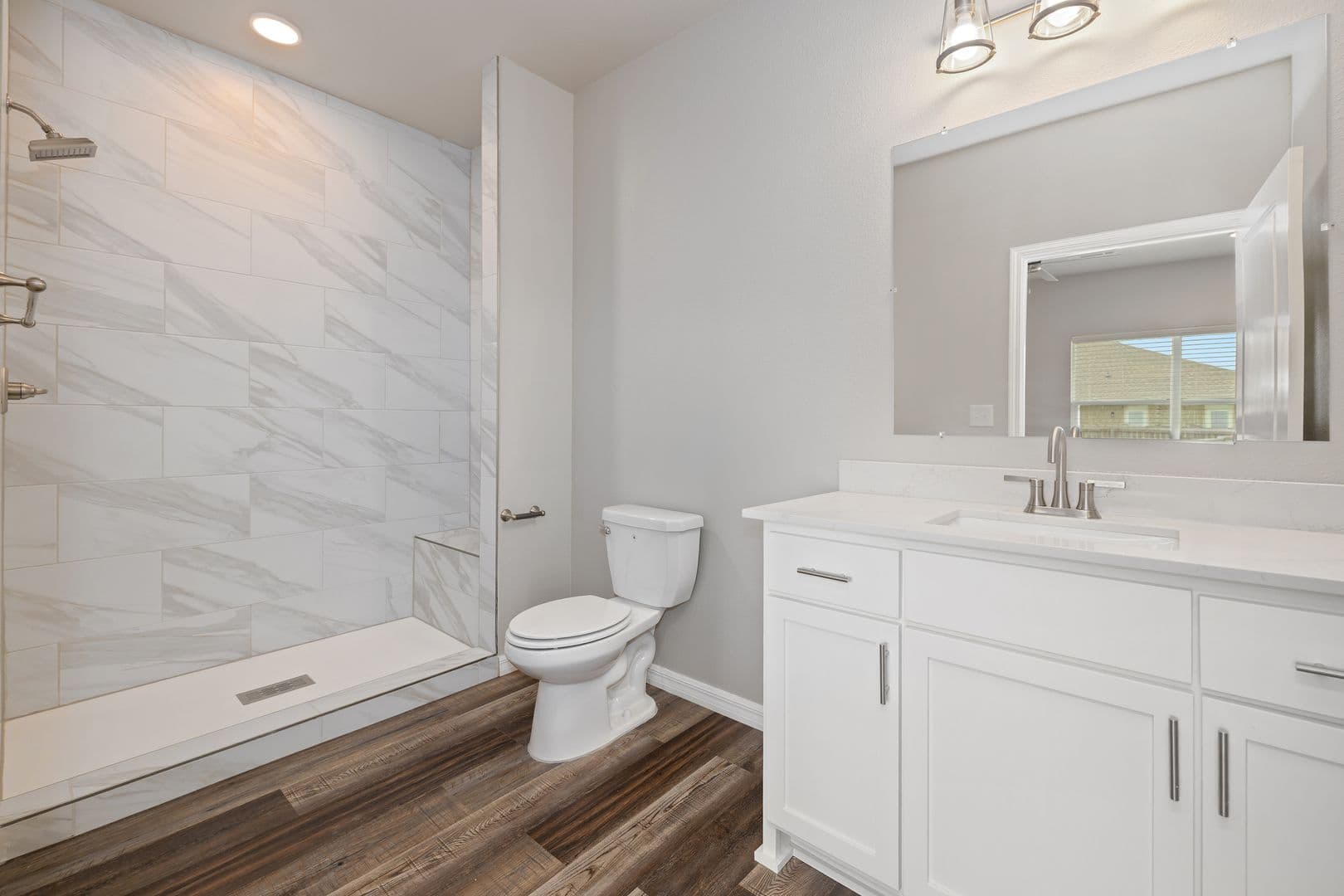 Tontitown Apartment: 693 Morsani Pl
