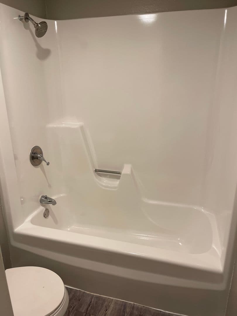 Del City Apartment: 3451 SE 44th St