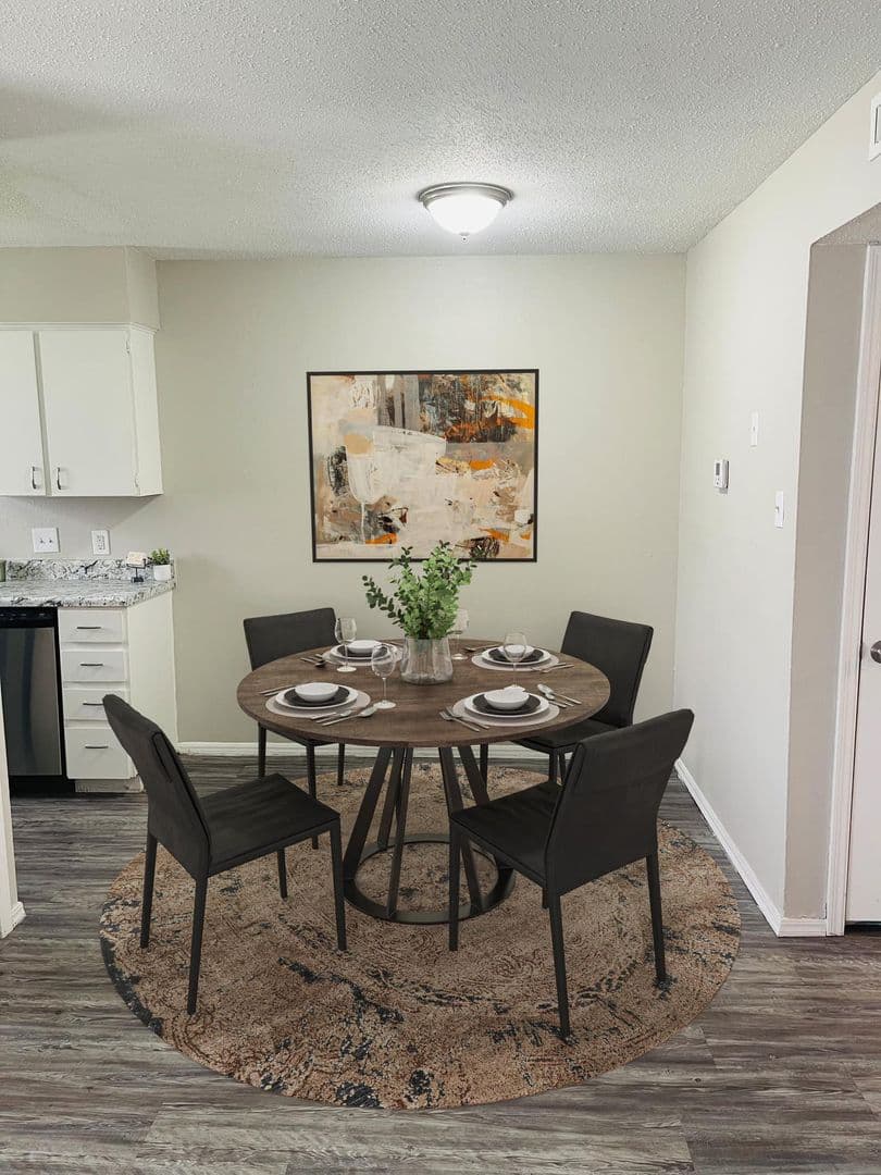 Fort Smith Apartment: 5900 Kinkead Ave