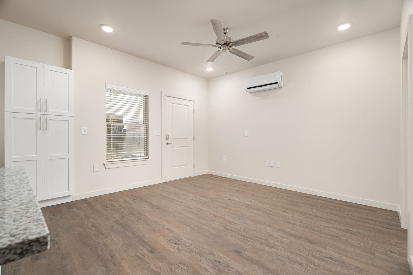 Barling Apartment: 1800 Frontier Rd