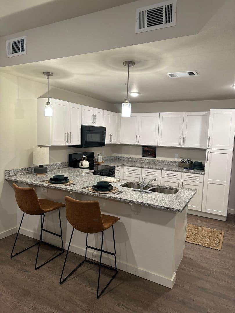 Barling Apartment: 1800 Frontier Rd