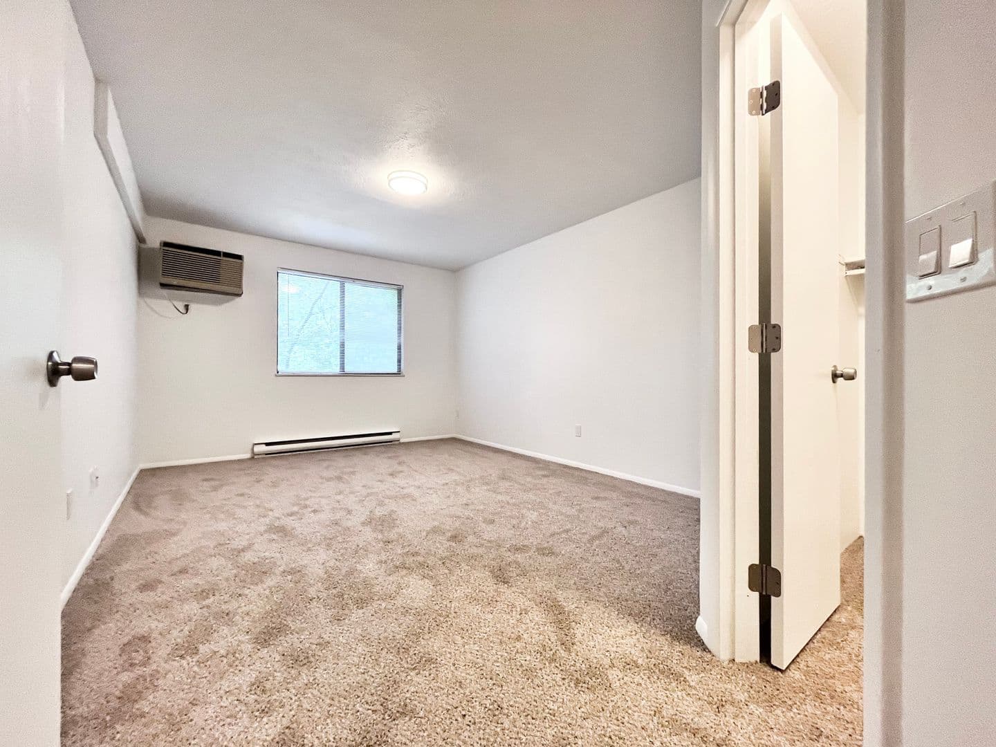 Akron Apartment: 2569 Romig Rd.