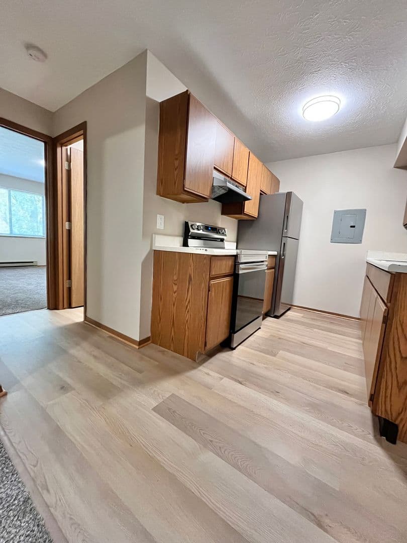 Akron Apartment: 2569 Romig Rd.