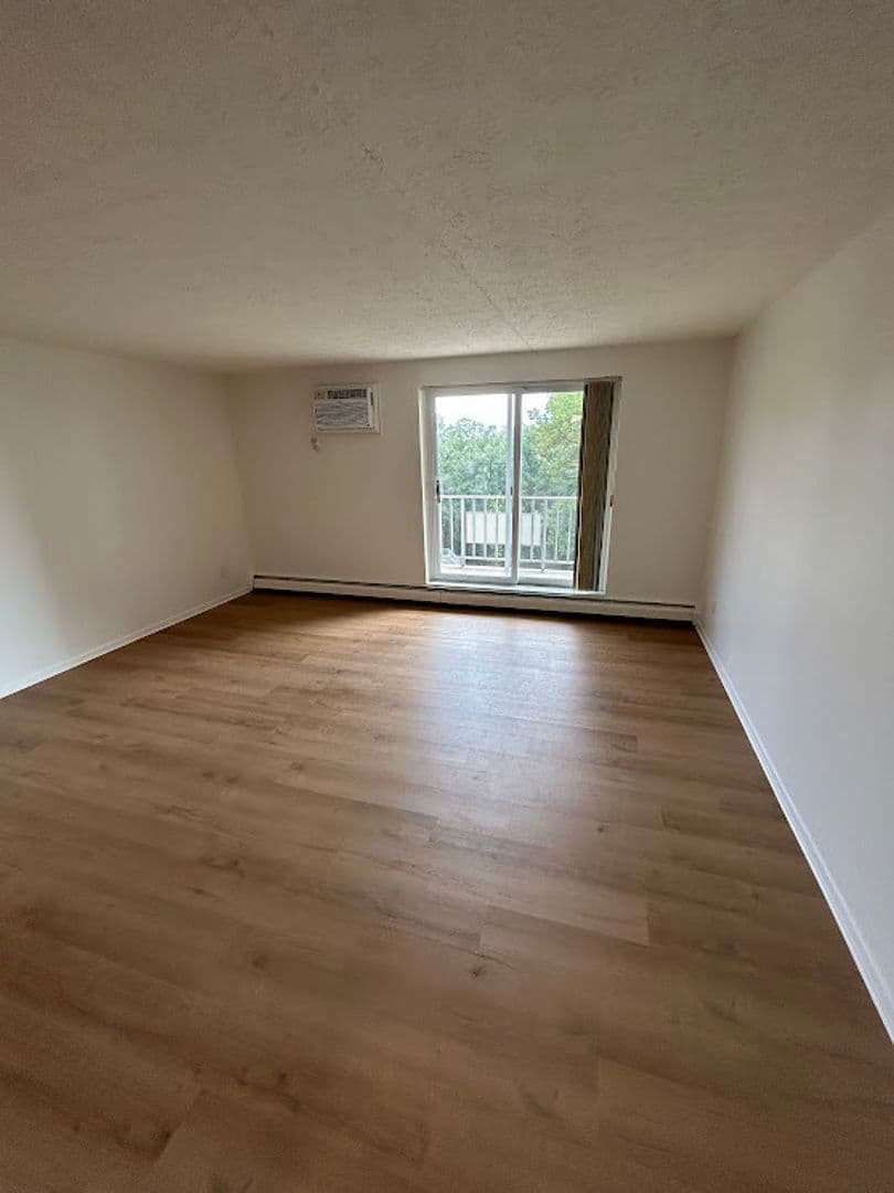 Fairview Park Apartment: 20201 Lorain Rd.