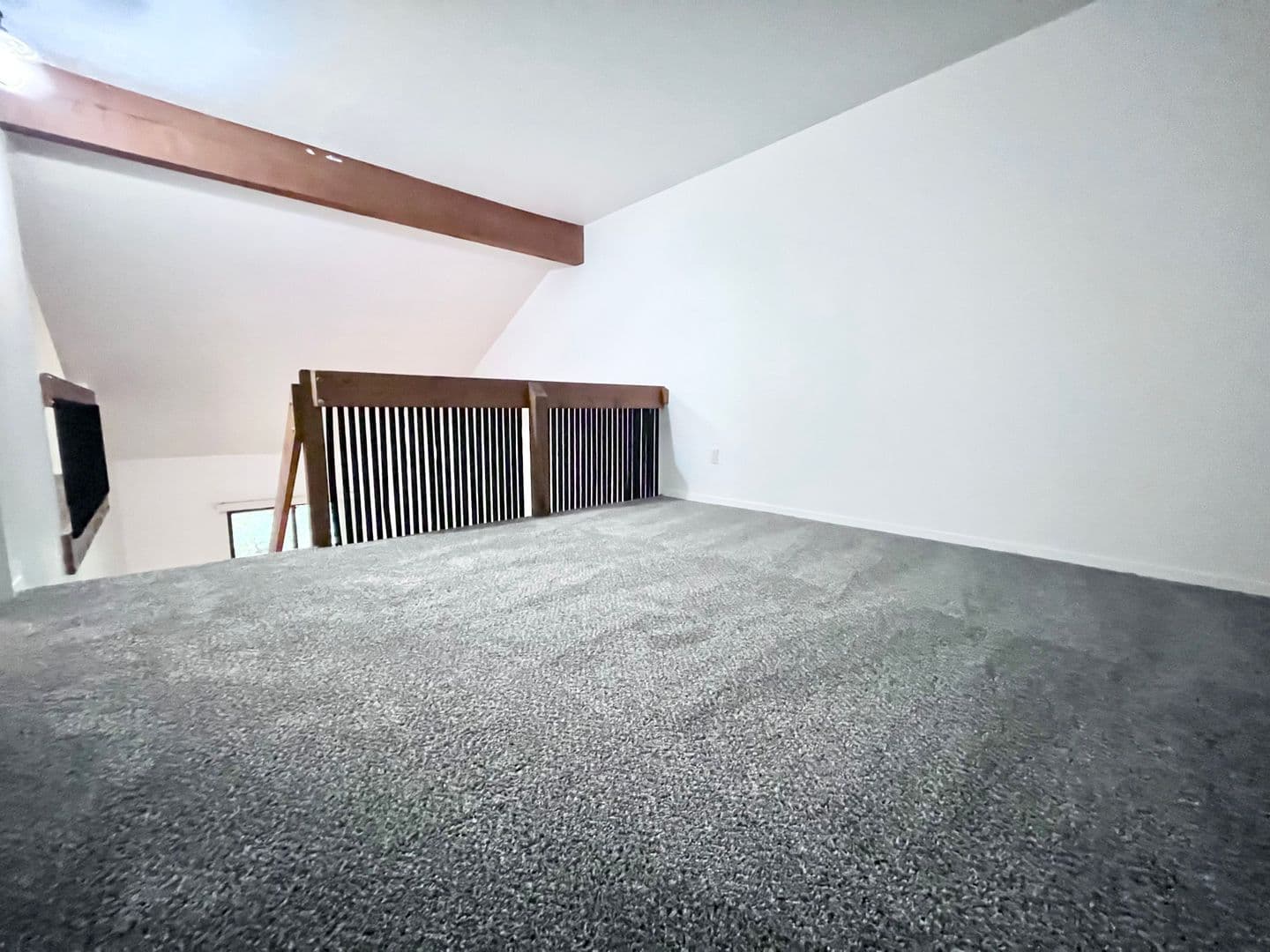Akron Apartment: 2569 Romig Rd.