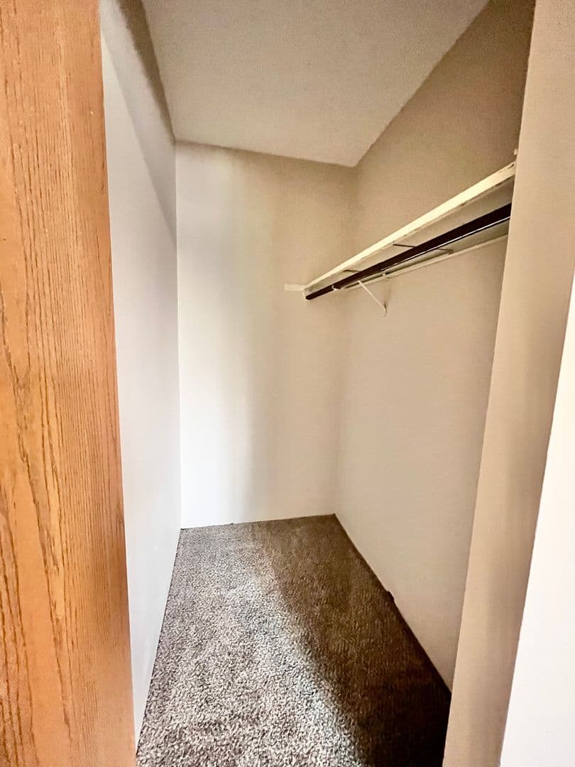 Akron Apartment: 2569 Romig Rd.