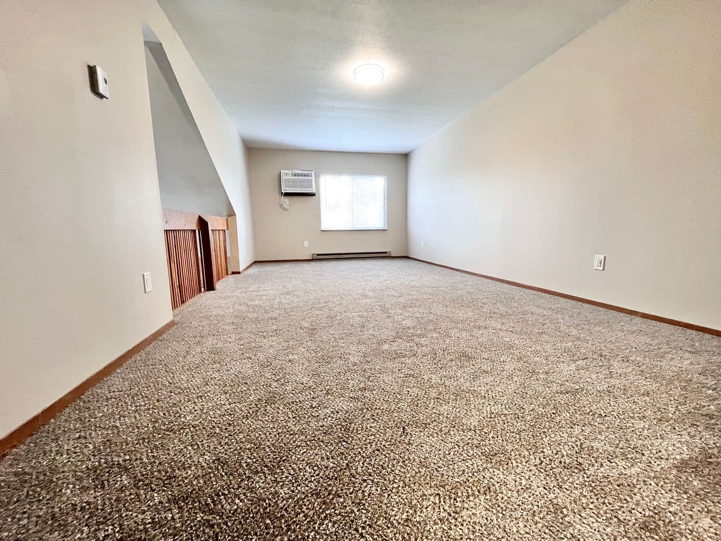 Akron Apartment: 2569 Romig Rd.