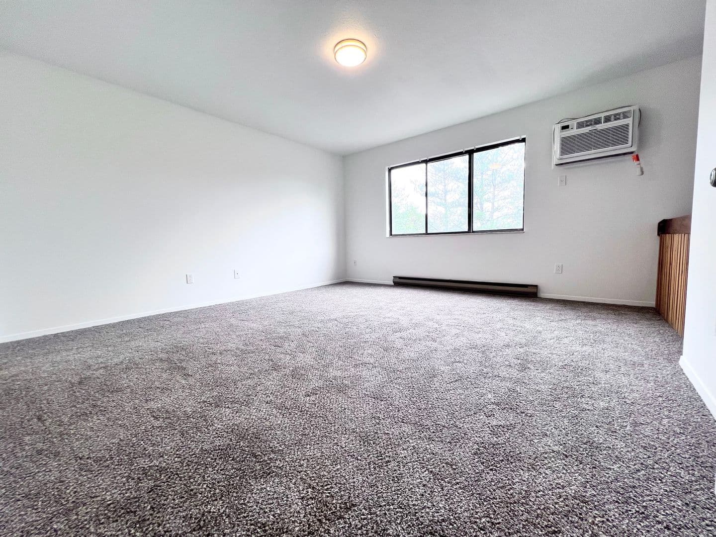 Akron Apartment: 2569 Romig Rd.