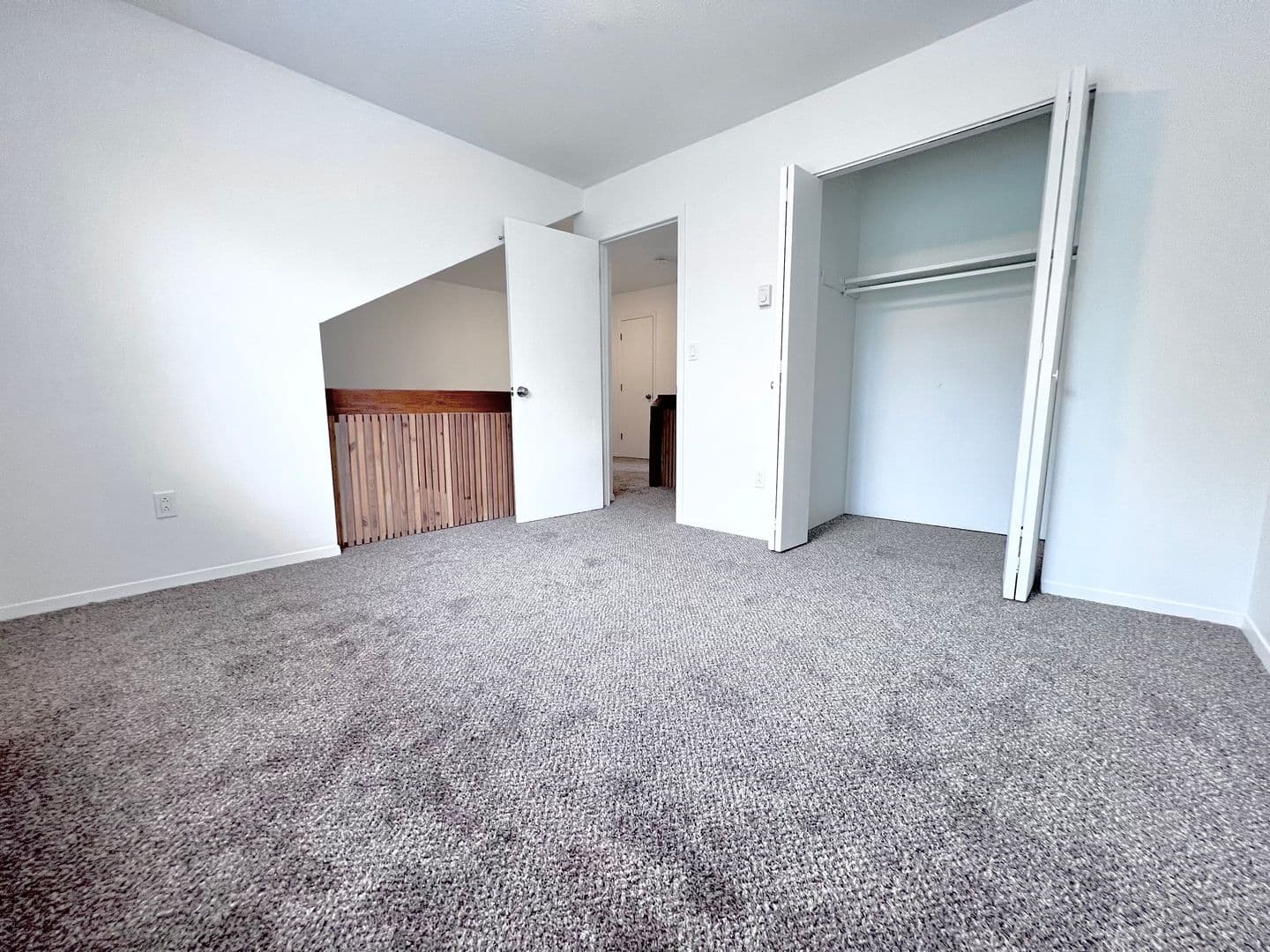 Akron Apartment: 2569 Romig Rd.