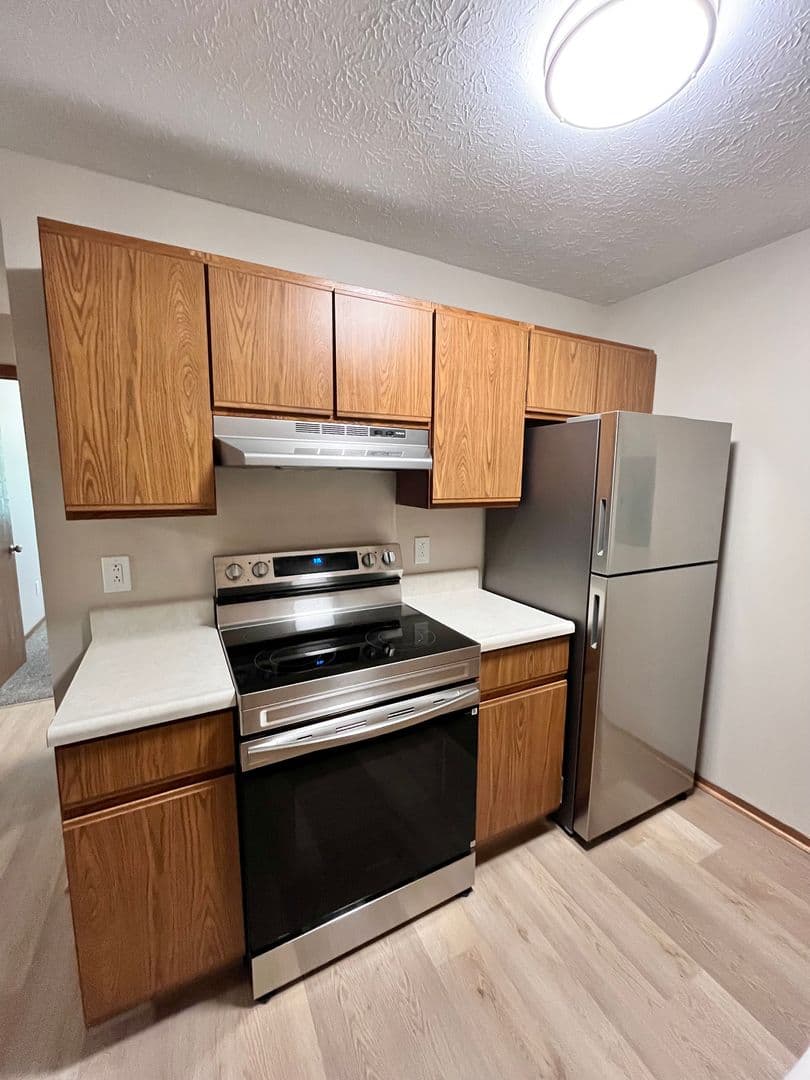 Akron Apartment: 2569 Romig Rd.