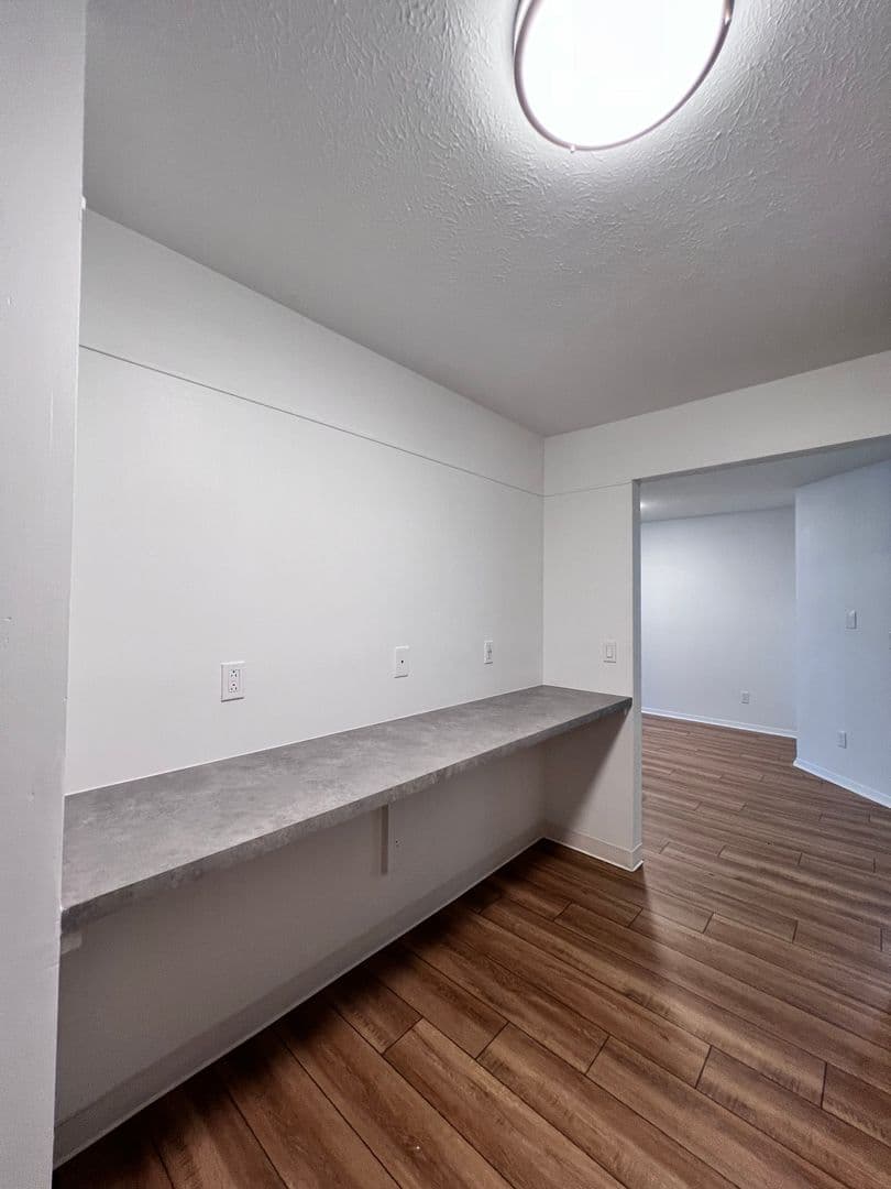 Akron Apartment: 2569 Romig Rd.