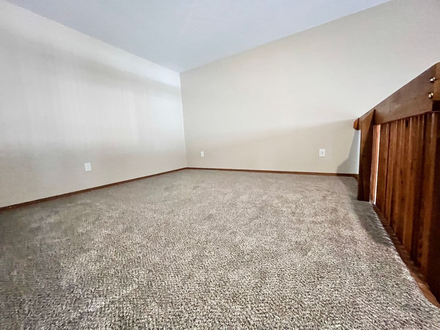 Akron Apartment: 2569 Romig Rd.