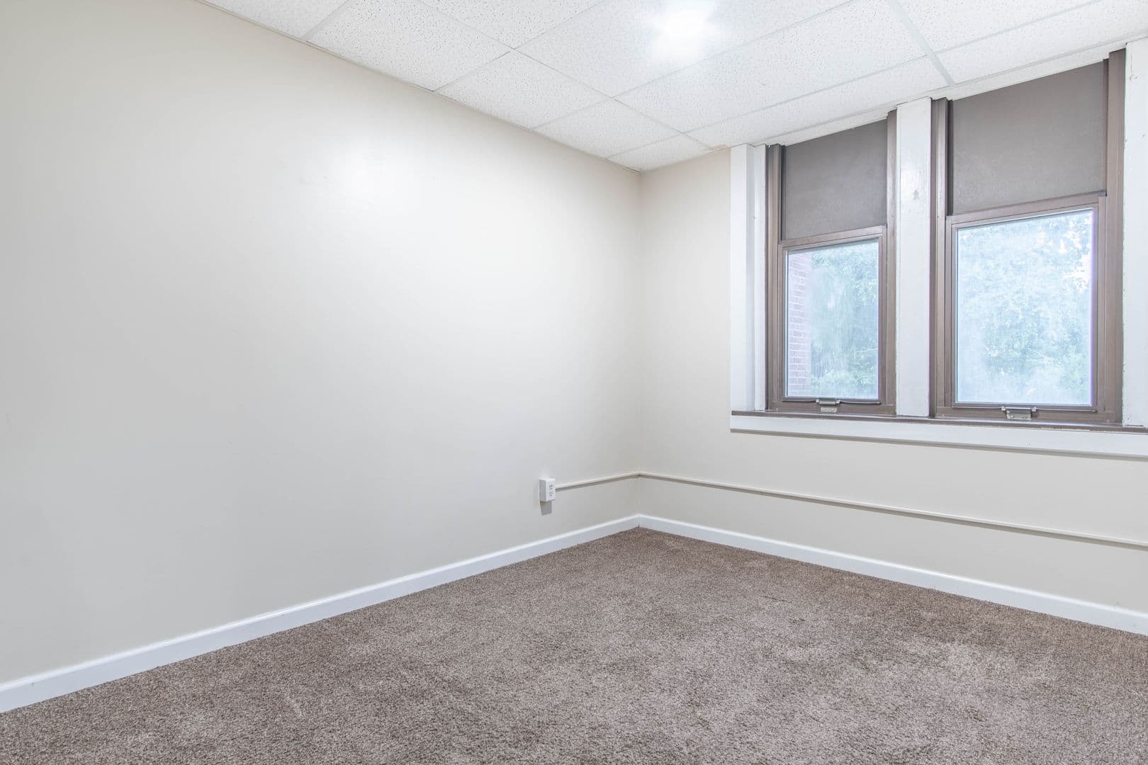 Adams Apartment: 6 Institute Street