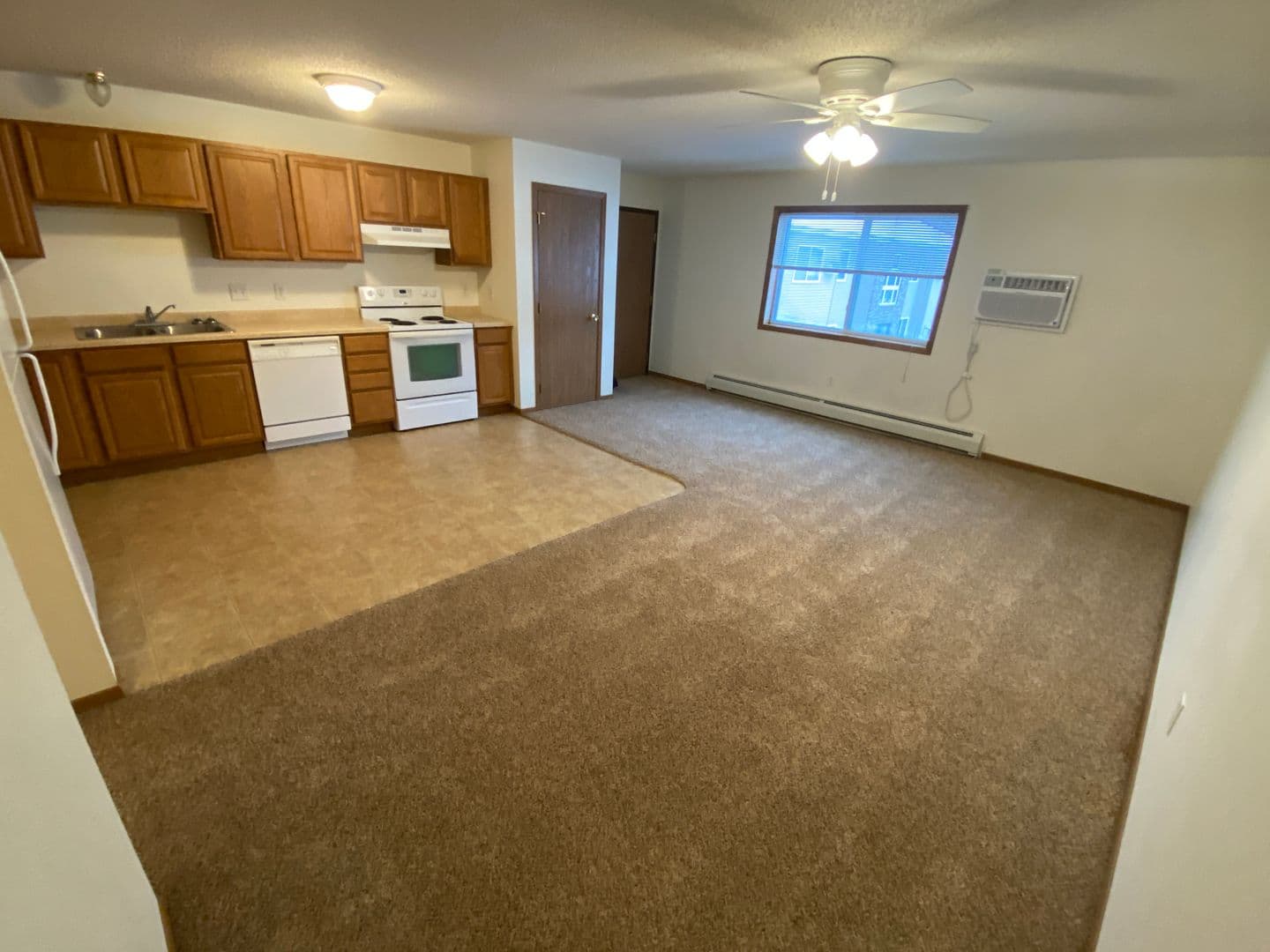 Faribault Apartment: 2610 Cardinal Ave - 304