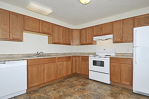 Faribault Apartment: 2310 Park Ave - 203