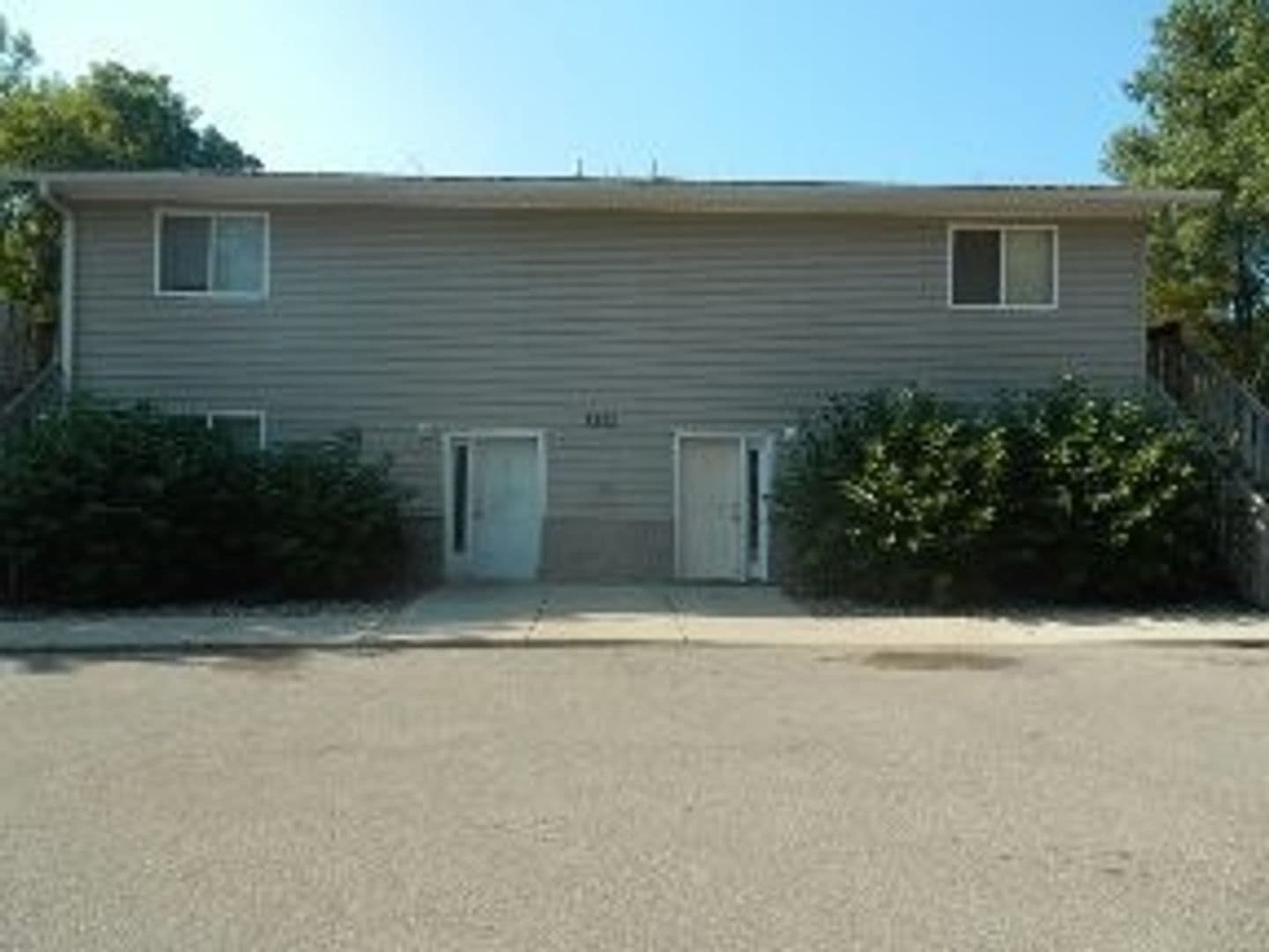 Faribault Apartment: 1711 SW 2nd Street - 4