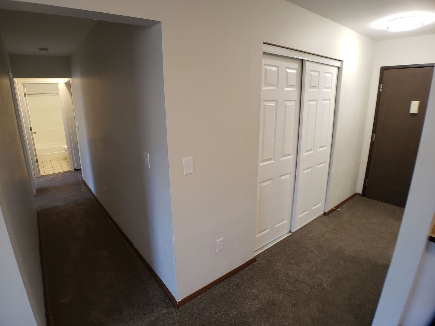 Lonsdale Apartment: 321 1st Ave SE - RHS LONS-#6