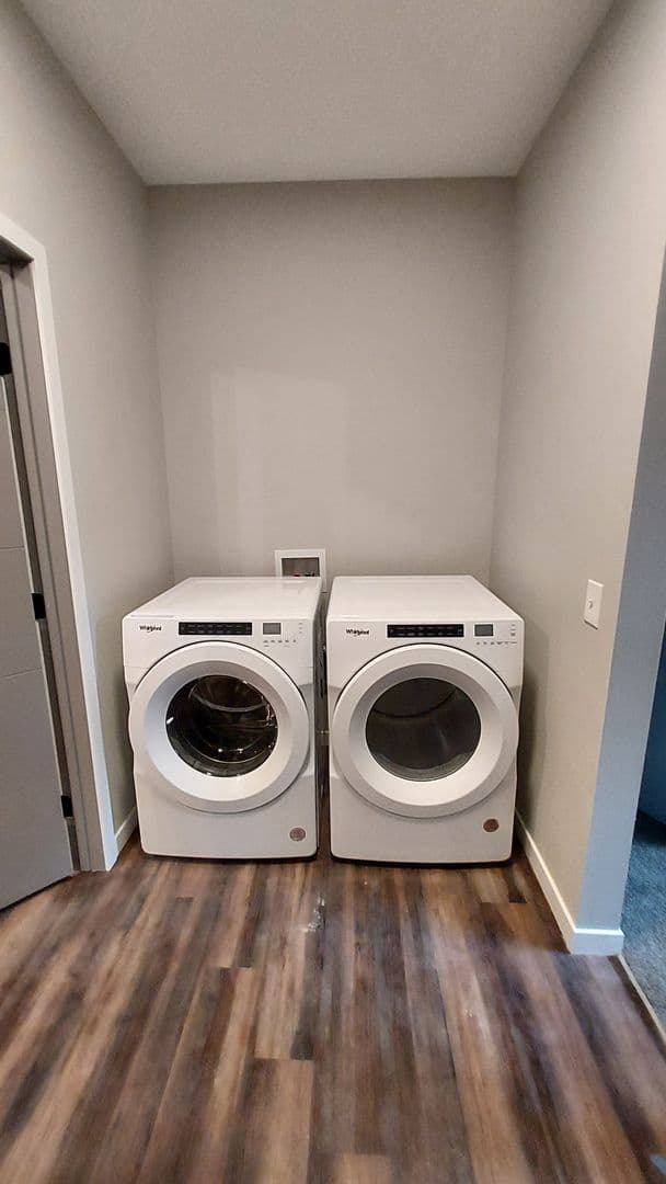 Rochester Apartment: 3345 41st Street NW