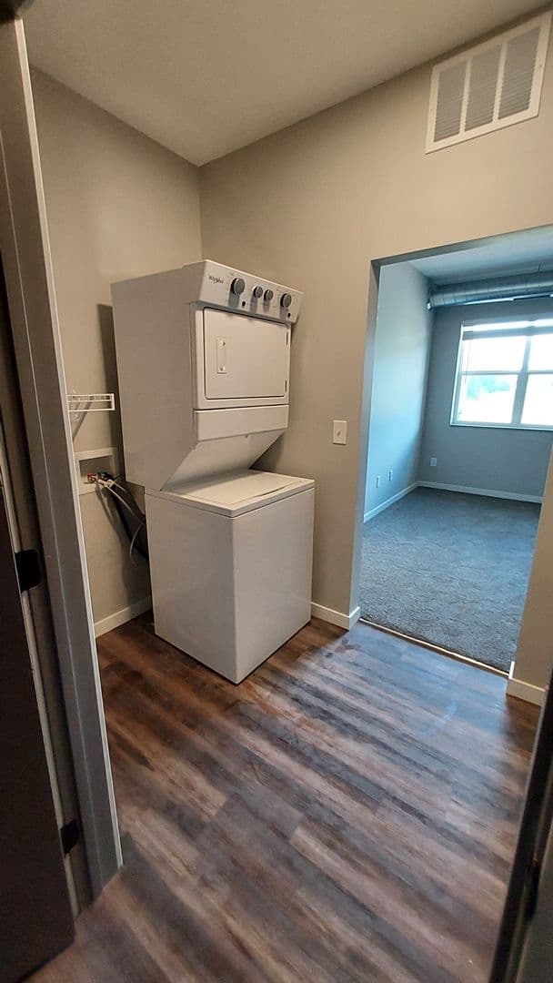 Rochester Apartment: 3345 41st Street NW
