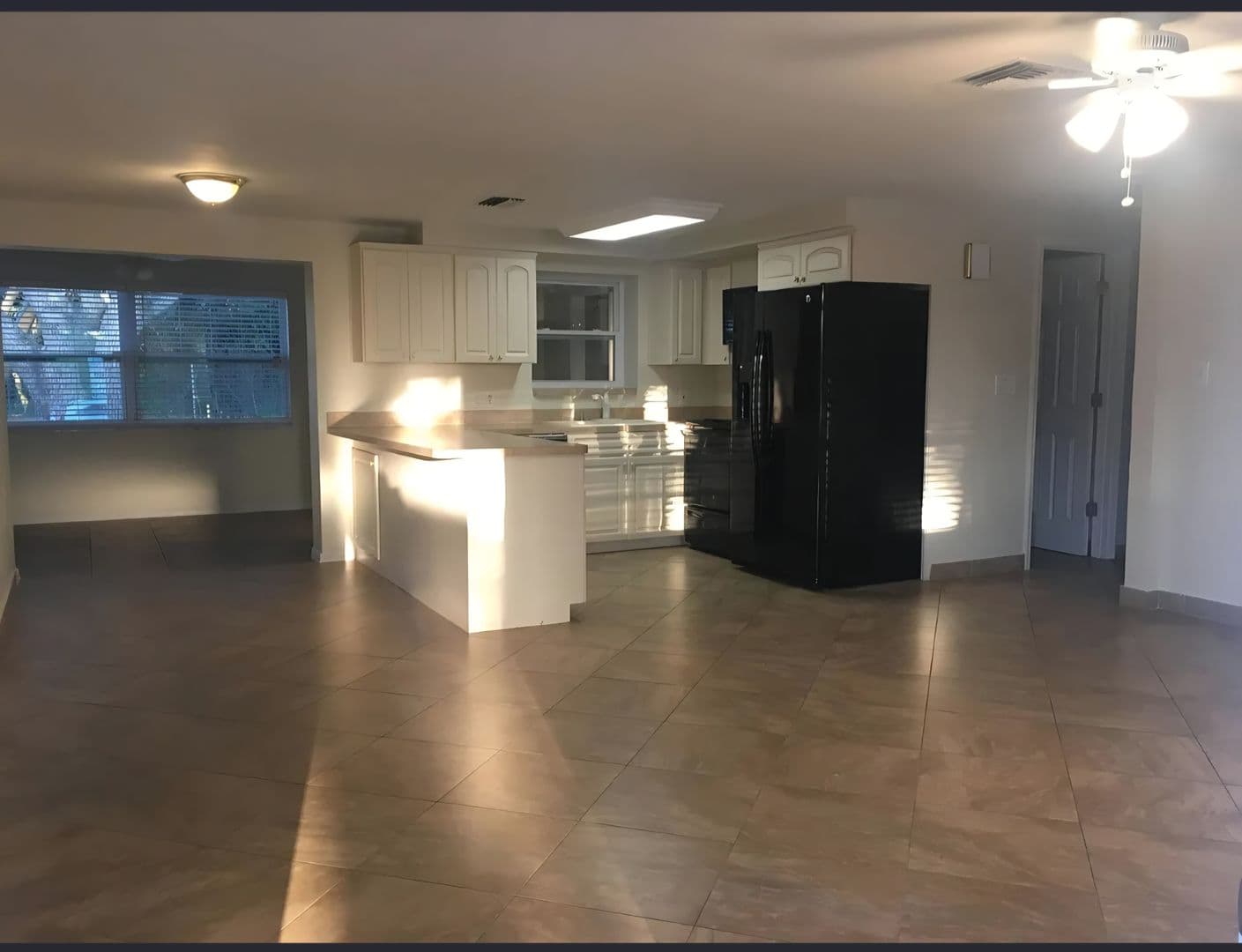 Holiday House: 3422 Peterborough St.