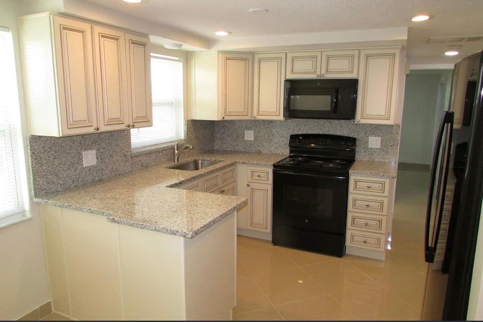 Port Richey House: 10909 Fillmore Ave