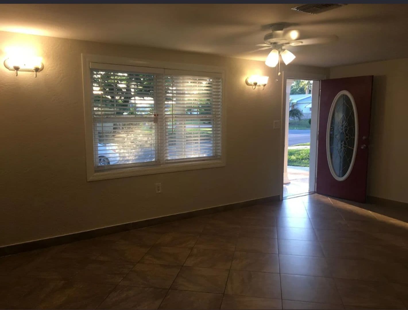 Holiday House: 3422 Peterborough St.
