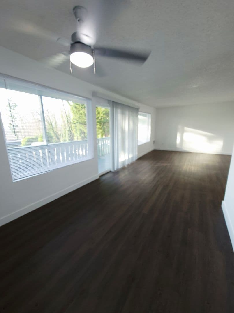 Kent Apartment: 1254-1259 Weiland Street