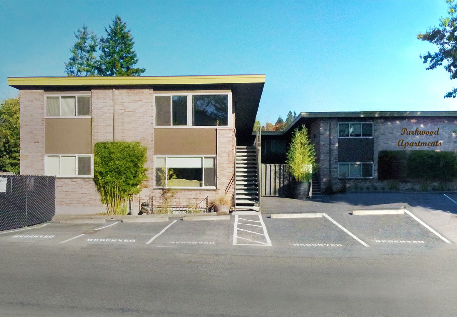 Seattle Apartment: 3200 NE 140th St.
