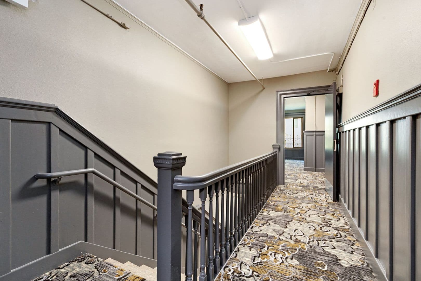 Seattle Apartment: 814 Columbia St