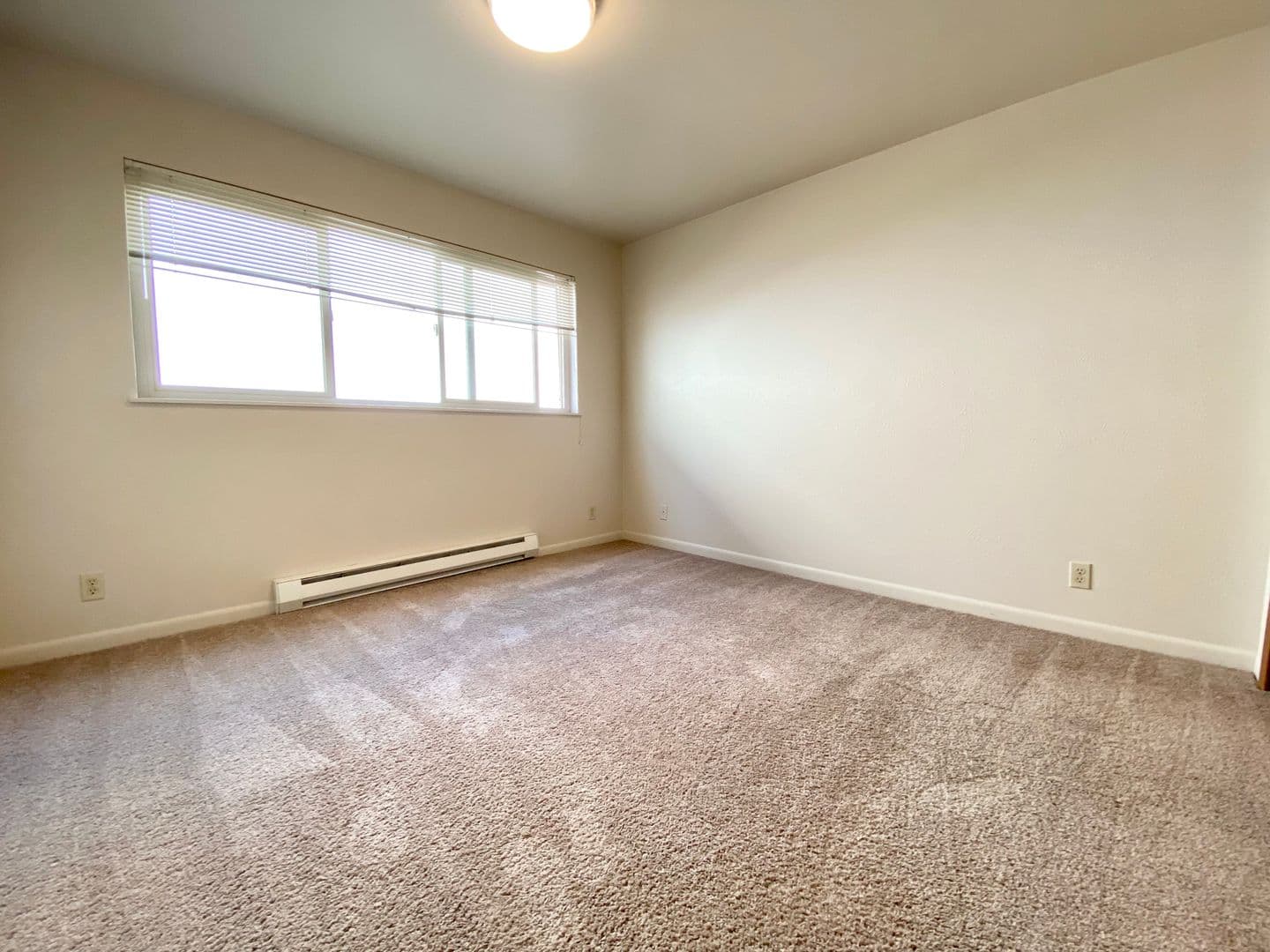 Seattle Apartment: 3200 NE 140th St.