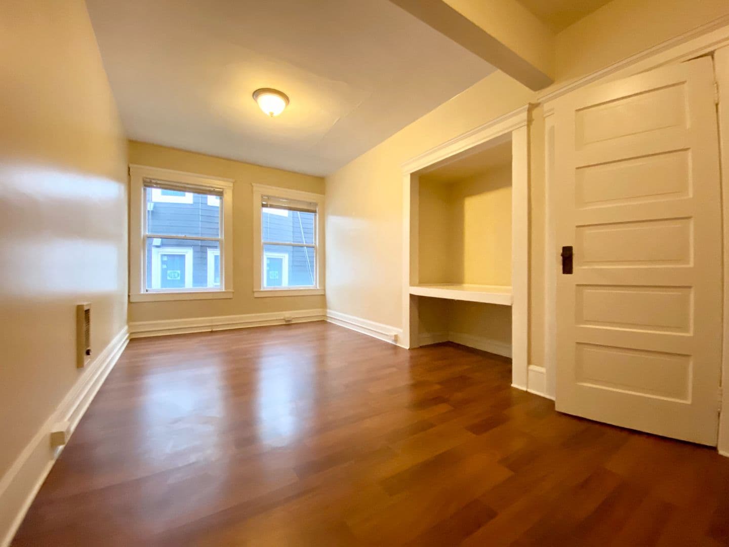 Seattle Apartment: 1511 Boylston Ave