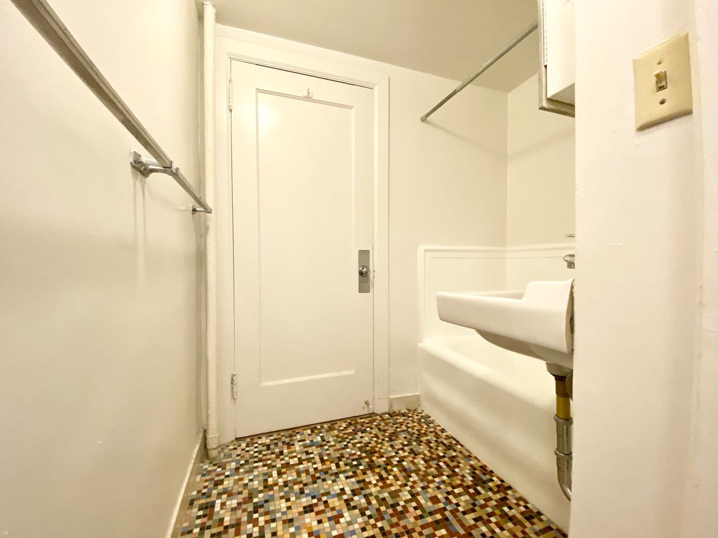 Seattle Apartment: 404 E. Howell St.