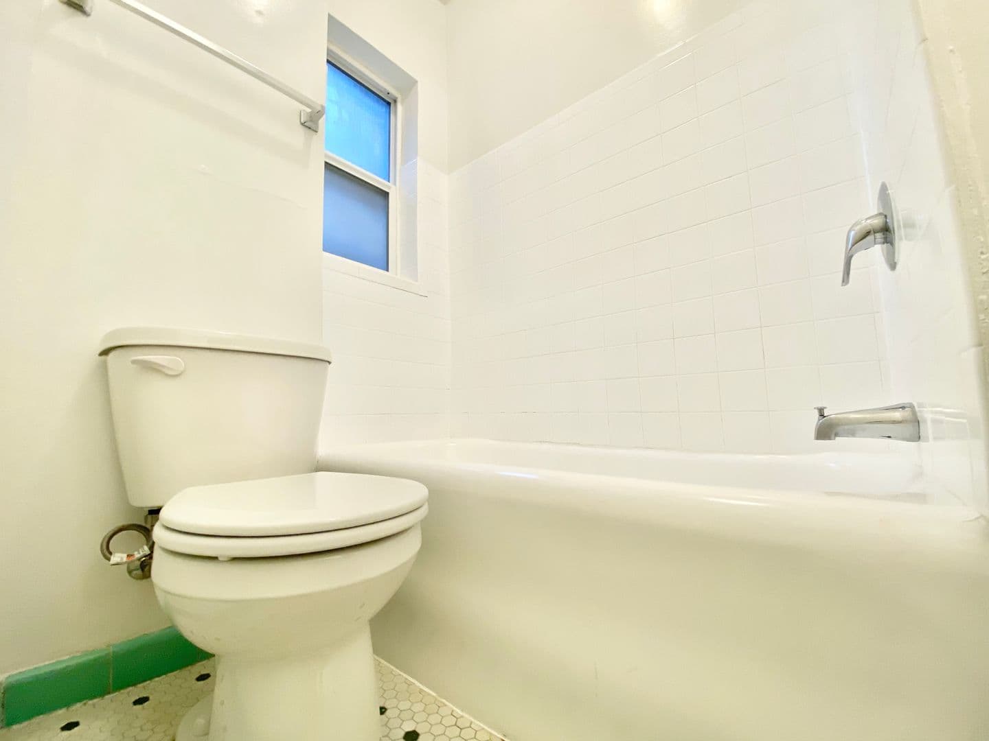 Seattle Apartment: 404 E. Howell St.