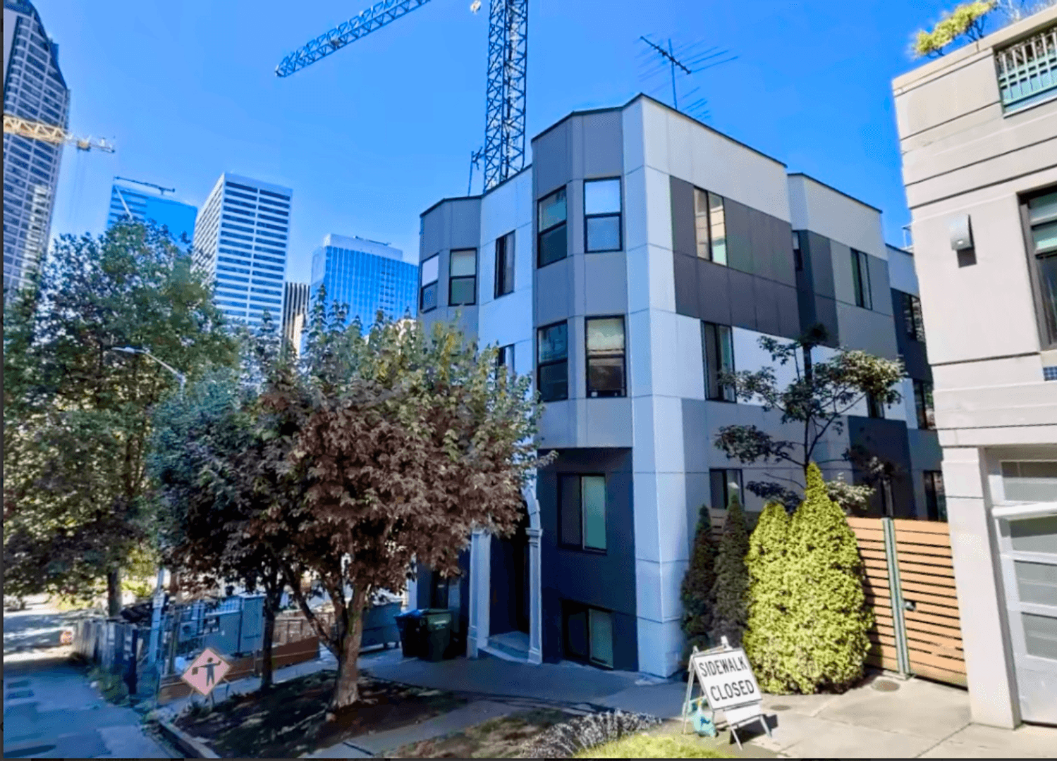 Seattle Apartment: 814 Columbia St
