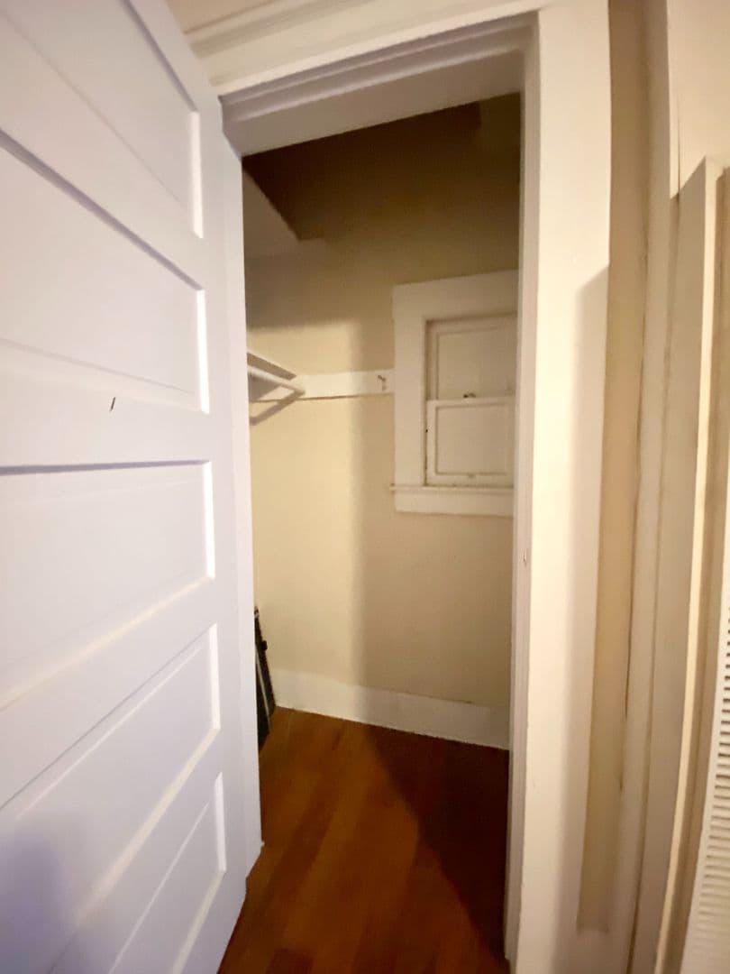 Seattle Apartment: 1511 Boylston Ave