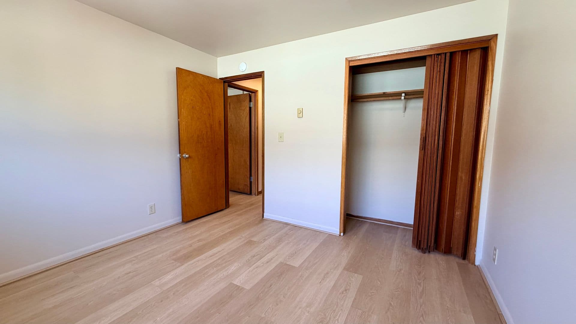 Seattle Apartment: 3200 NE 140th St.
