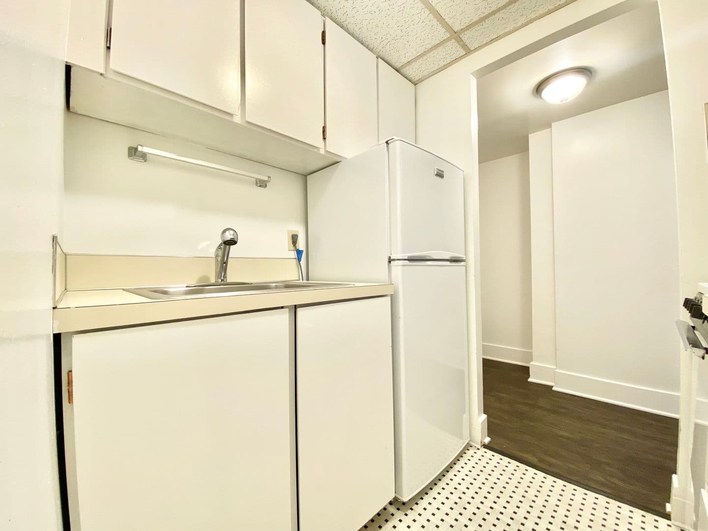 Seattle Apartment: 404 E. Howell St.