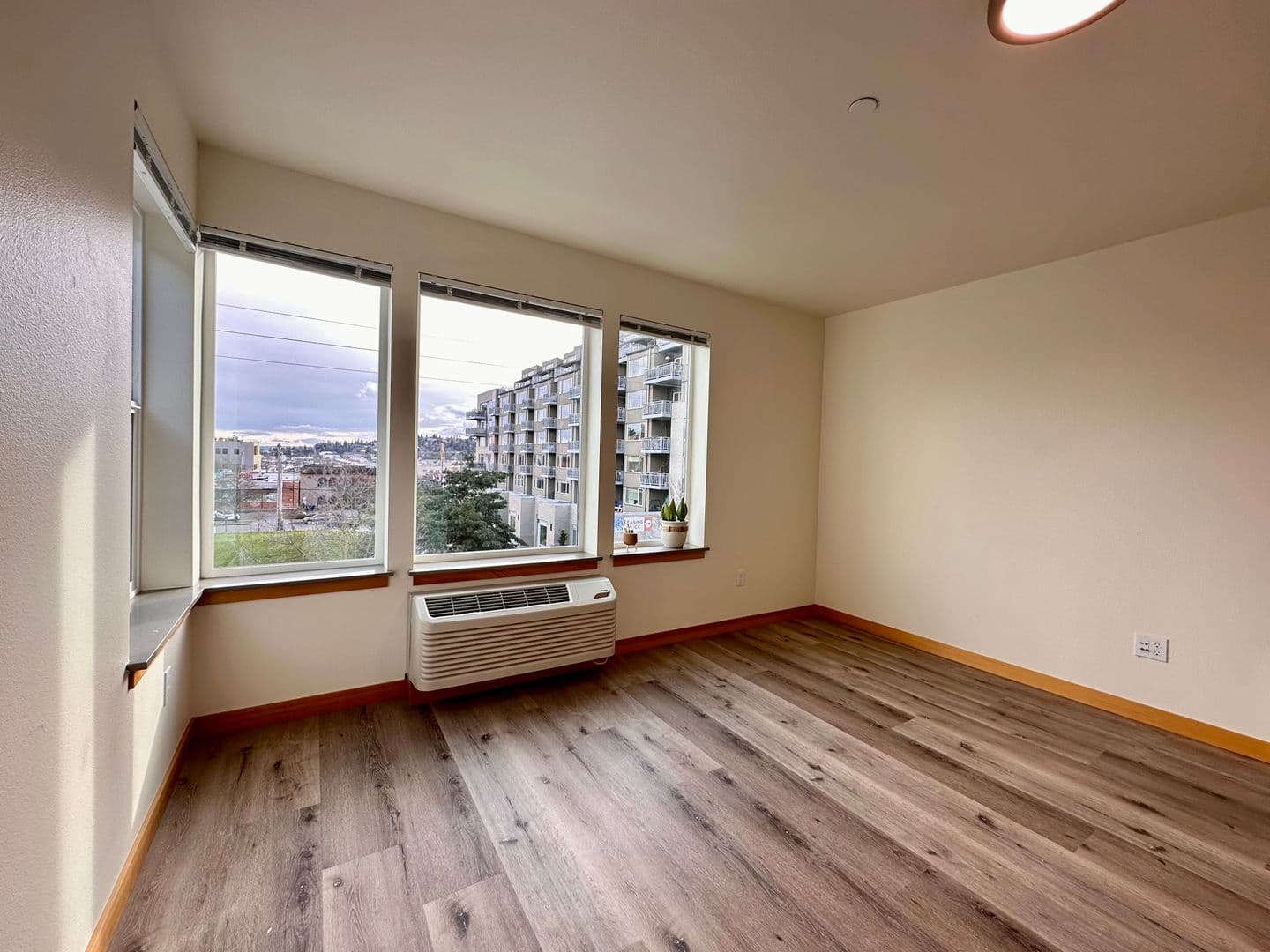 Seattle Apartment: 2226 NW 58th St.