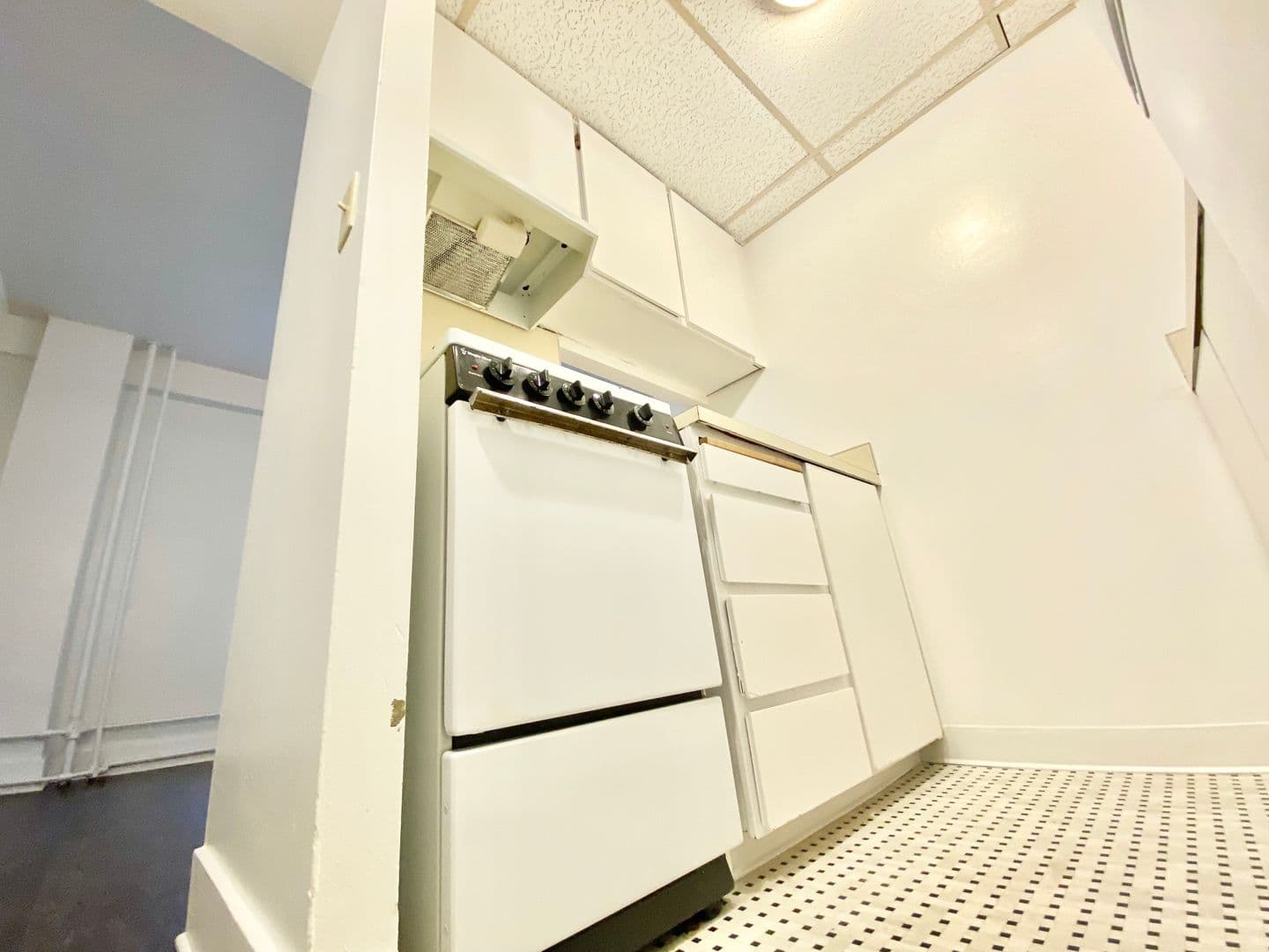 Seattle Apartment: 404 E. Howell St.