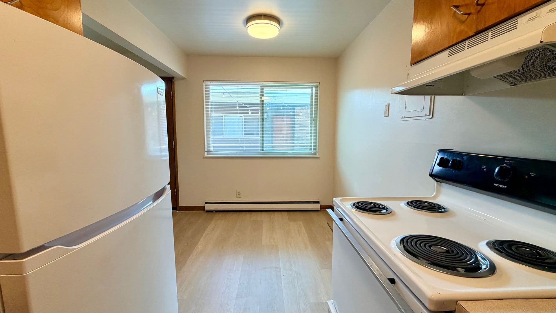 Seattle Apartment: 3200 NE 140th St.