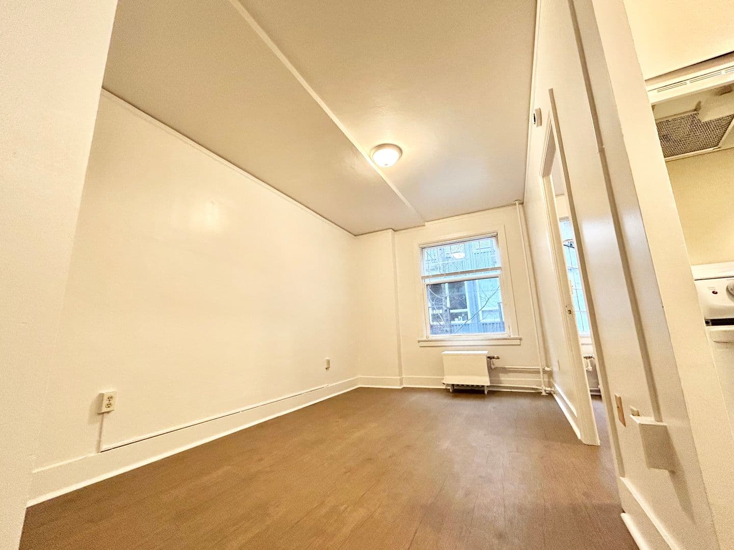 Seattle Apartment: 404 E. Howell St.