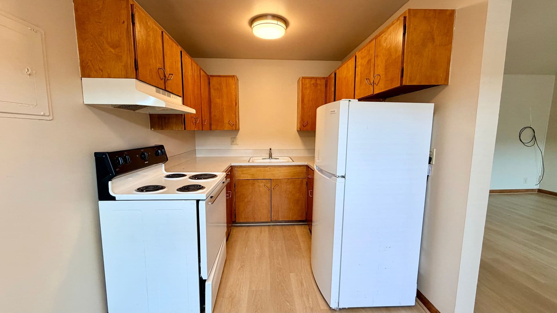 Seattle Apartment: 3200 NE 140th St.