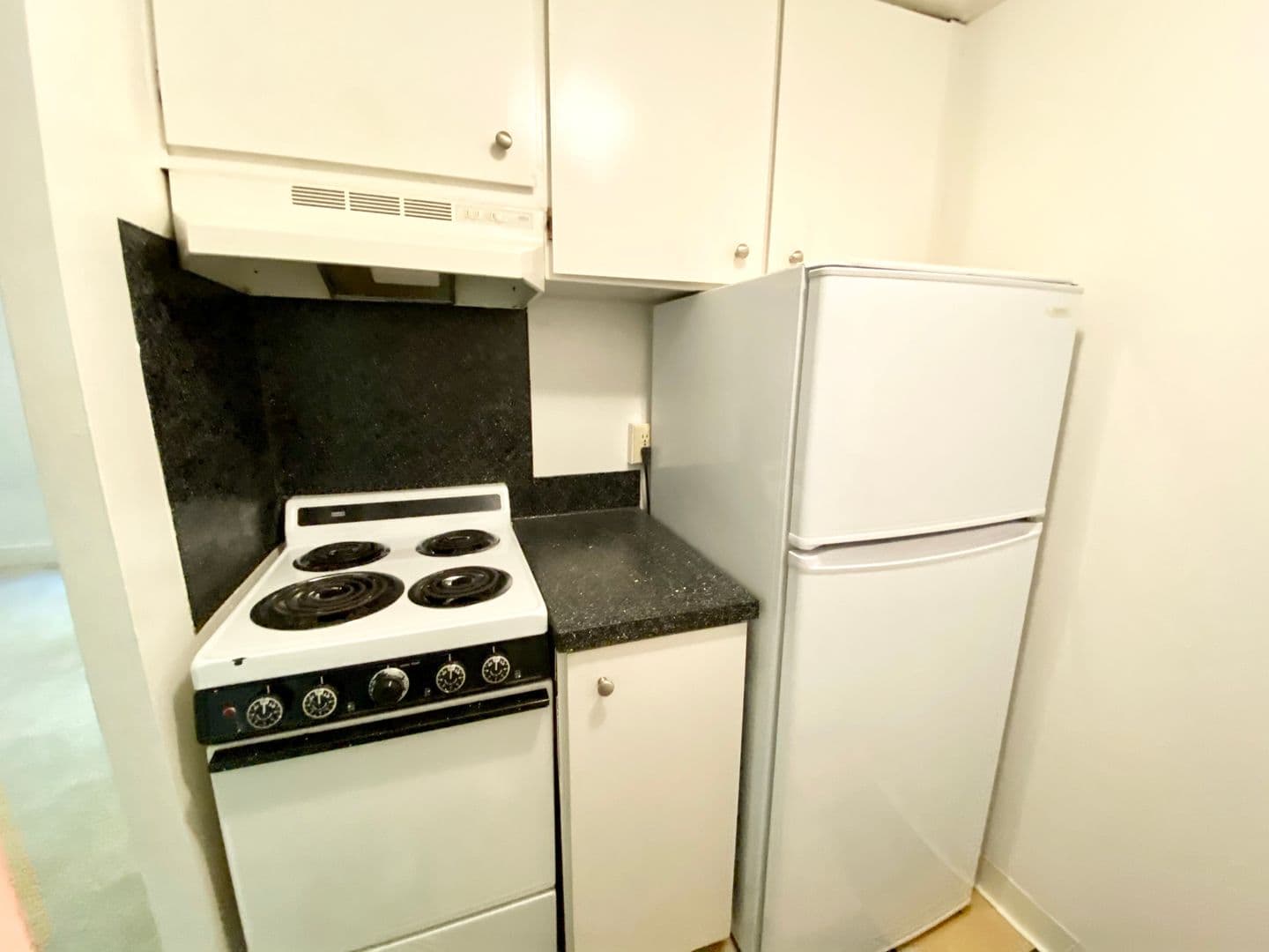 Seattle Apartment: 404 E. Howell St.