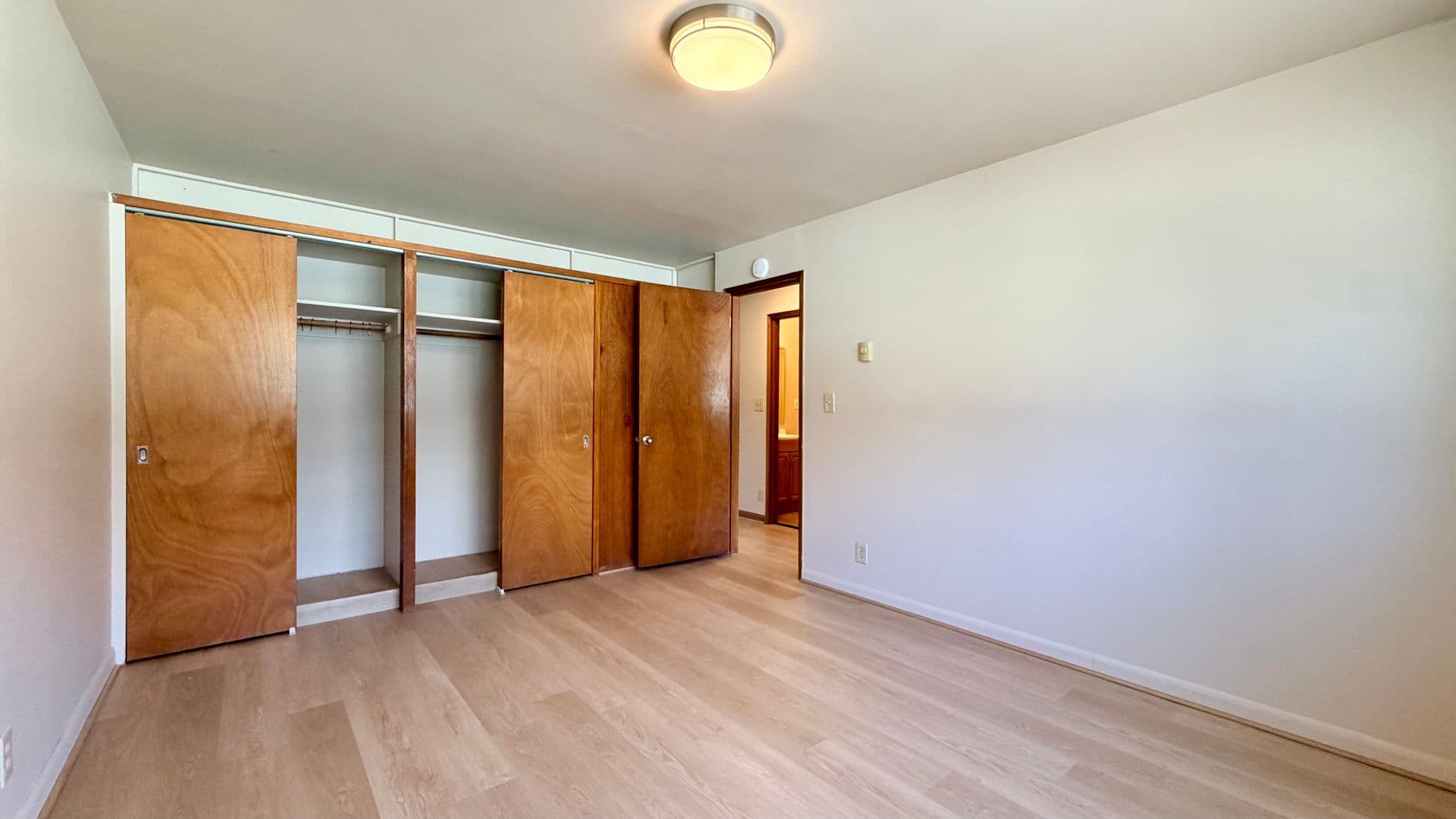 Seattle Apartment: 3200 NE 140th St.
