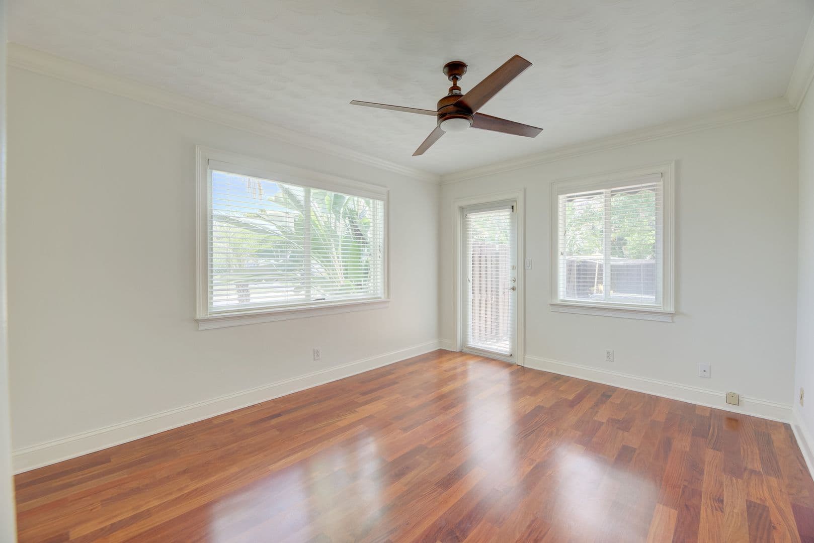WILTON MANORS House: 2709 NE 16TH AVE