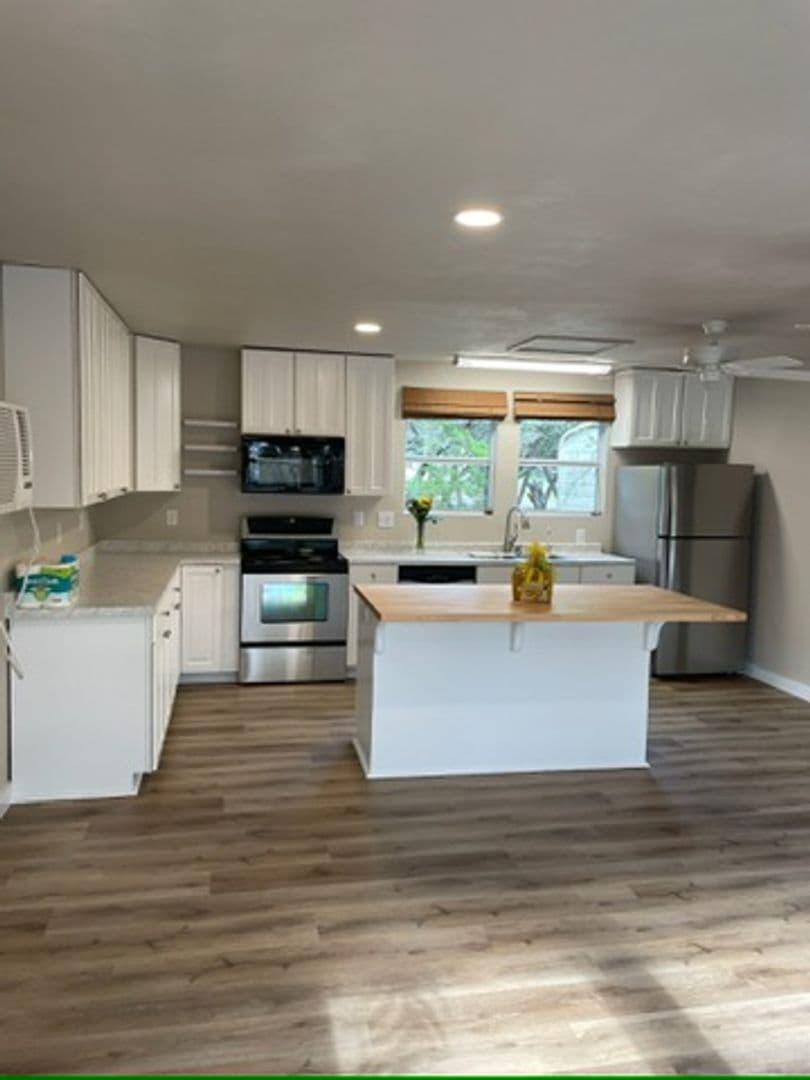 Wimberley Apartment: 120 Cedar Bend