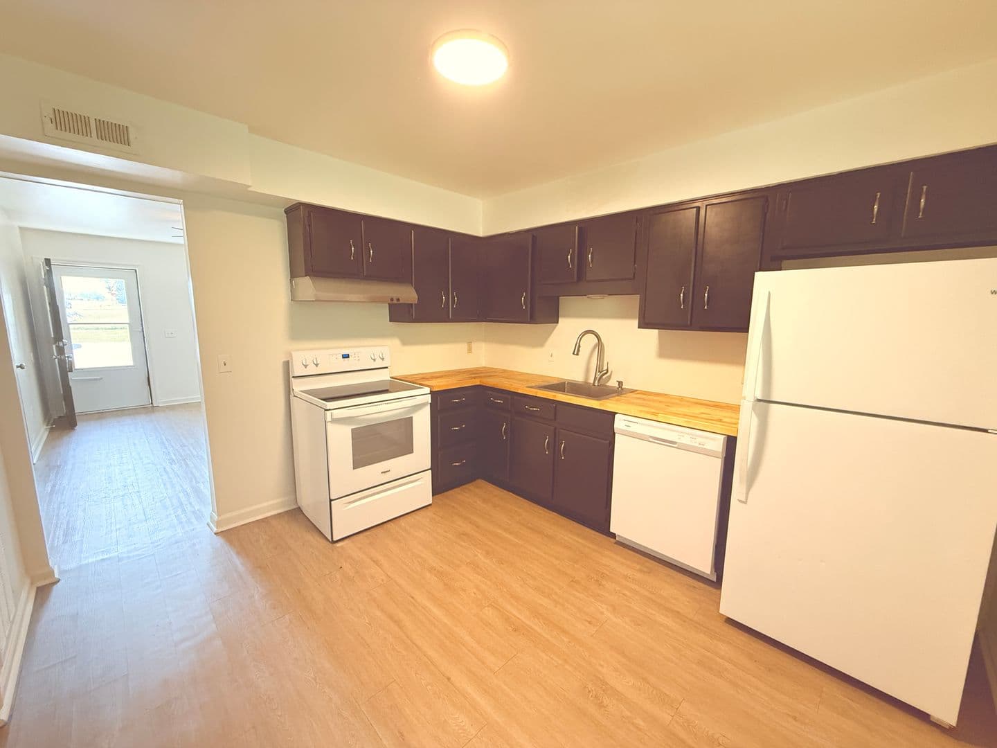 Ooltewah Apartment: 7437 Private Ln